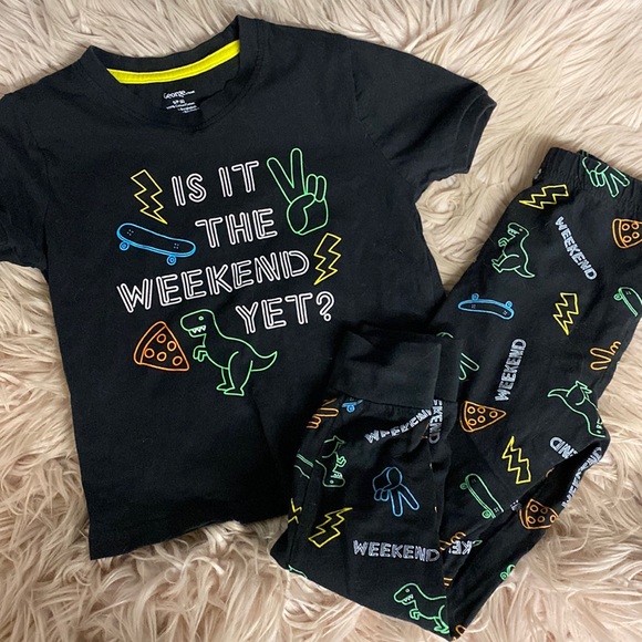Is it the Weekend Yet Pjs - Picture 1 of 1